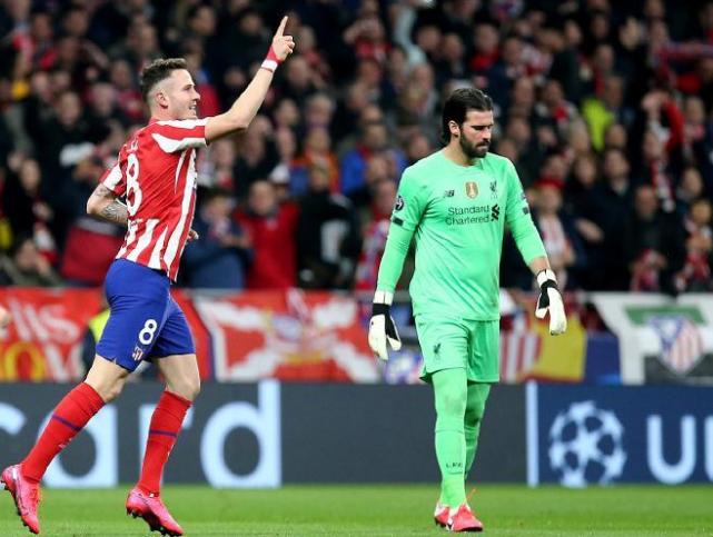 包含利物浦防线动荡，主教练考虑调整阵容，表现亮眼的词条