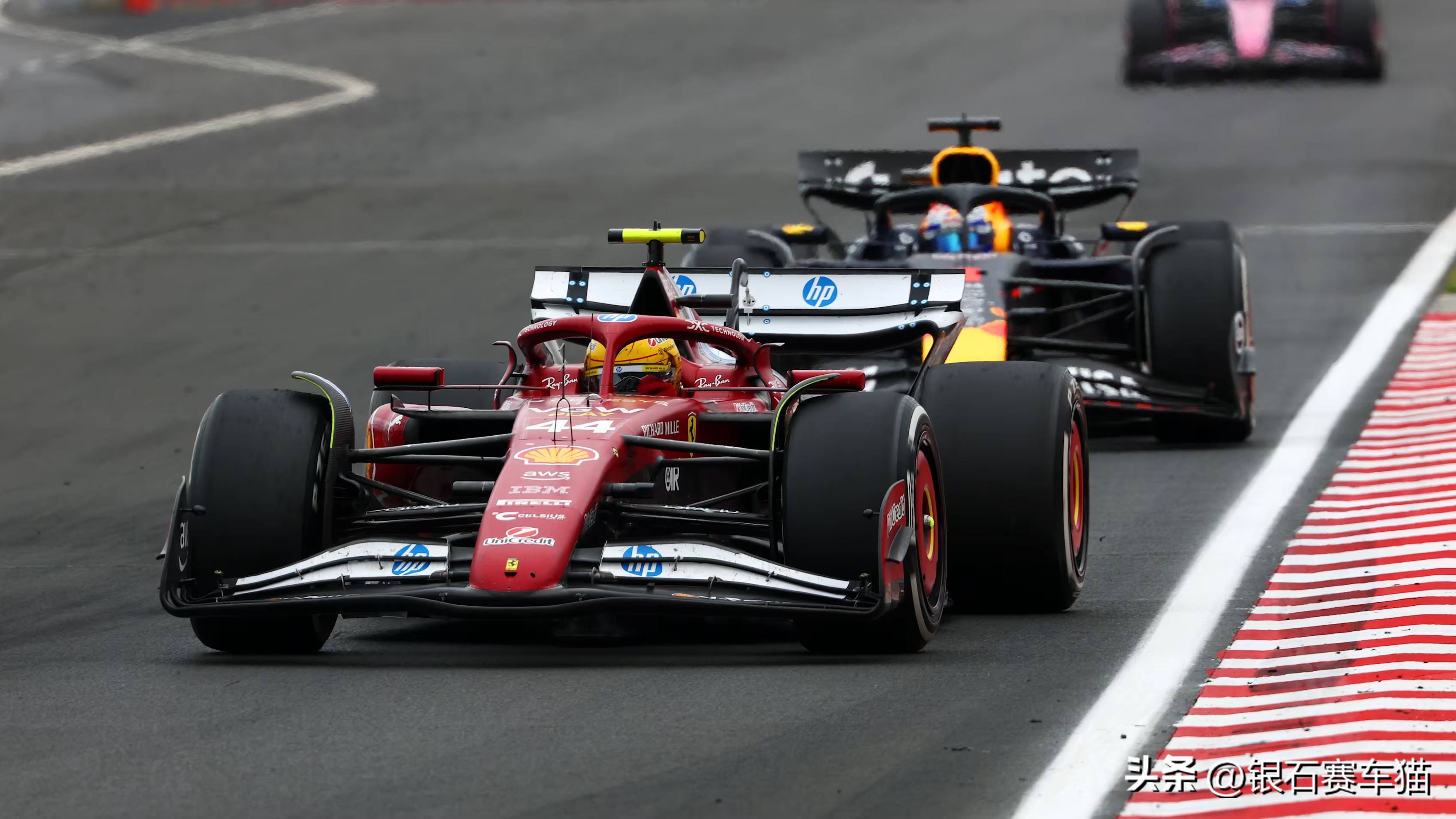 梅赛德斯横扫迈凯伦，塞恩斯刷新纪录的简单介绍