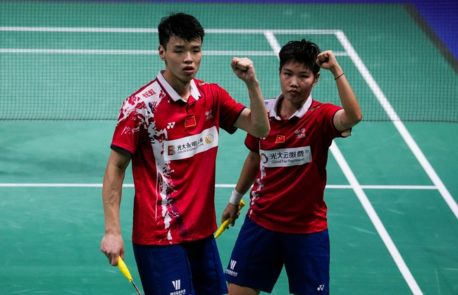 泰国队力克丹麦队，黄鸭组合统治全场的简单介绍