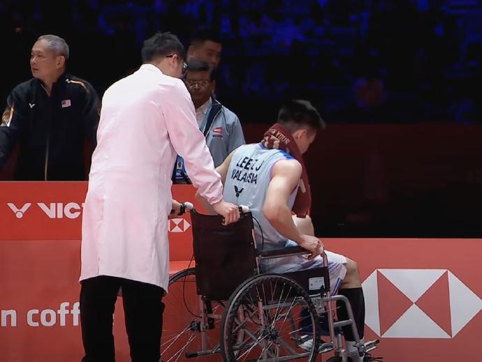 包含法国队横扫马来西亚队，李梓嘉点燃赛场的词条