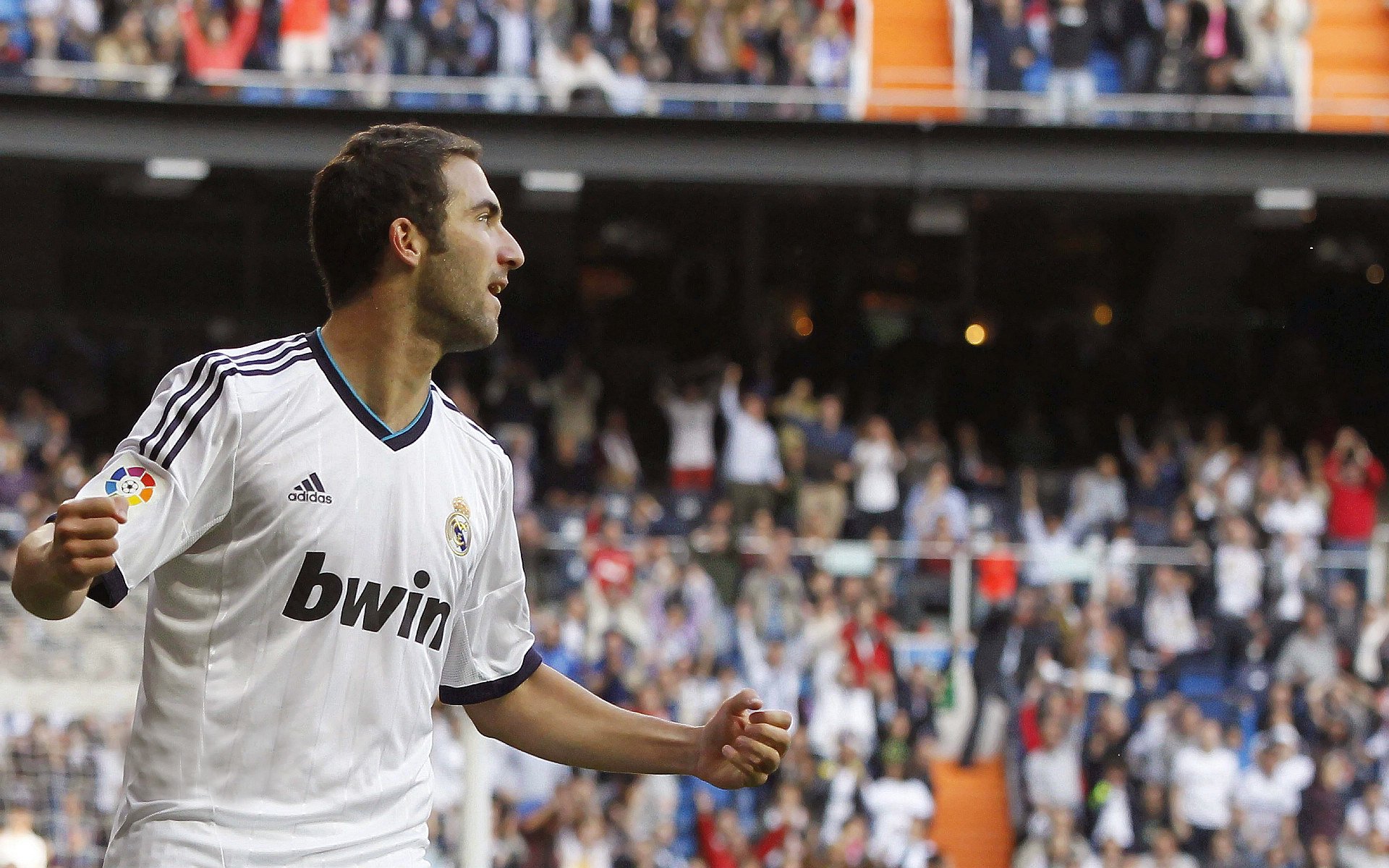 舞台与暗影，巴尔韦德的巨星光芒如何照出阿森纳的陈旧裂痕